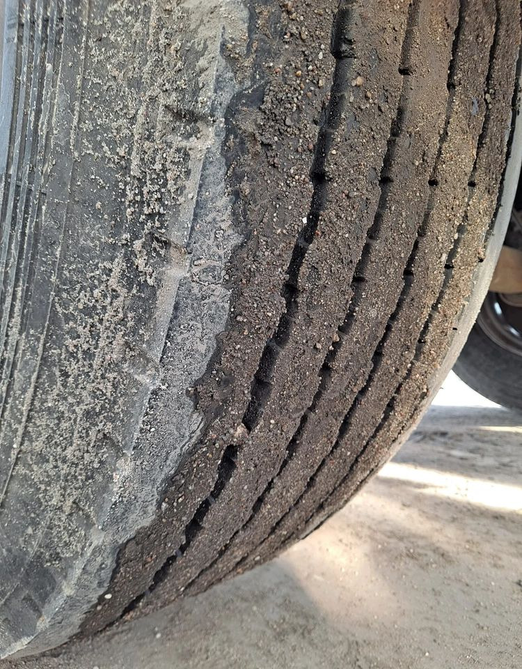 Krone Przyczepa KRONE Budowlanka - Remolque plataforma/ Caja abierta: foto 4 Krone Przyczepa KRONE Budowlanka - Remolque plataforma/ Caja abierta: foto 4