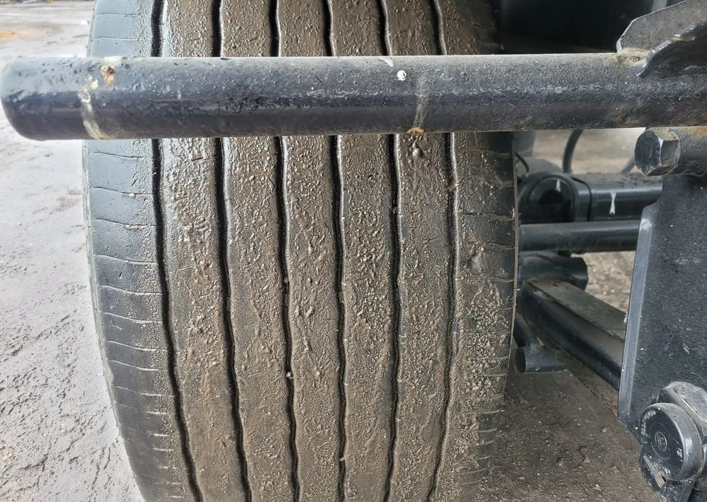 Krone Przyczepa wywrotka 3 osie wywrot - Remolque volquete: foto 4 Krone Przyczepa wywrotka 3 osie wywrot - Remolque volquete: foto 4