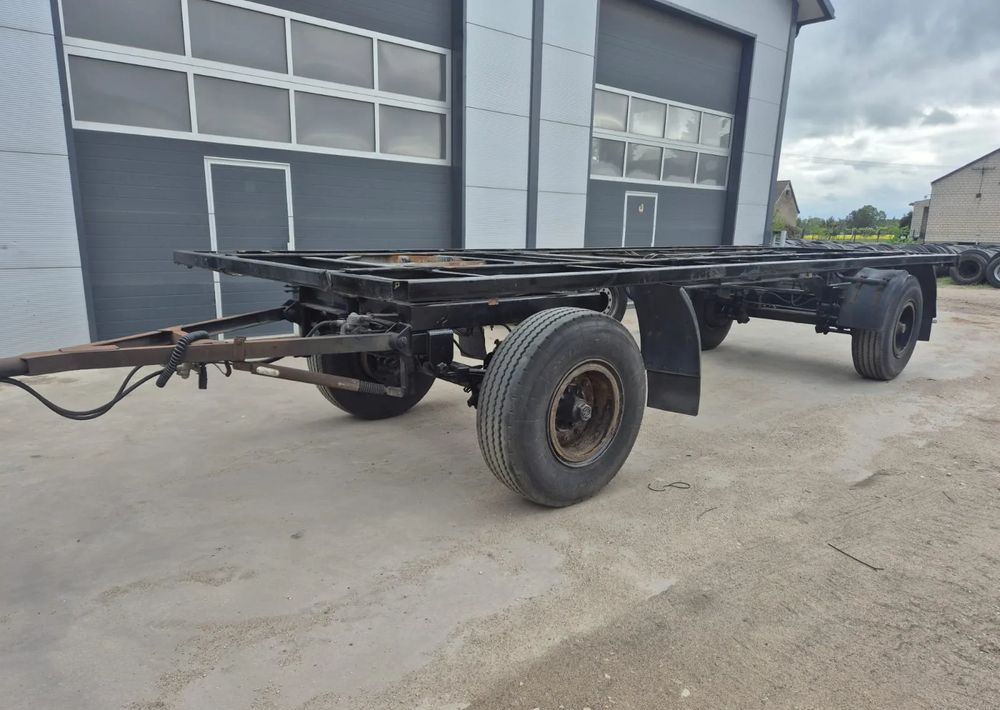 Schmitz Cargobull Przyczepa Krone na resorze - Remolque chasis: foto 1 Schmitz Cargobull Przyczepa Krone na resorze - Remolque chasis: foto 1