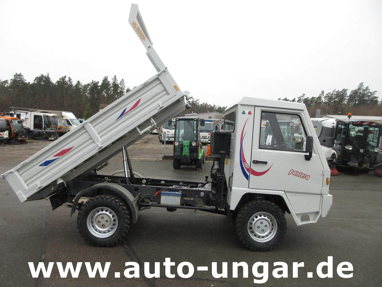 FORT Pantera 4WD Comaca Car 4x4 3-Seiten Kipper Untersetzung 40km/h Agricultural - Remolque volquete agrícola: foto 5 FORT Pantera 4WD Comaca Car 4x4 3-Seiten Kipper Untersetzung 40km/h Agricultural - Remolque volquete agrícola: foto 5