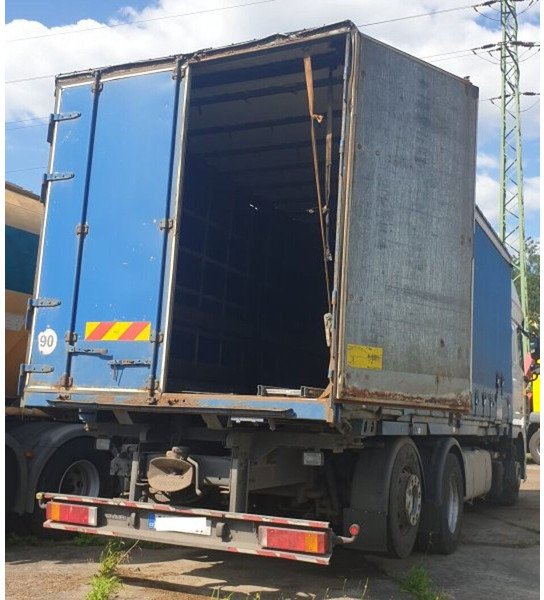 DAF 6x2 FX105.460 BDF 7.2m Kogel retarder automat - Camión lona: foto 3 DAF 6x2 FX105.460 BDF 7.2m Kogel retarder automat - Camión lona: foto 3