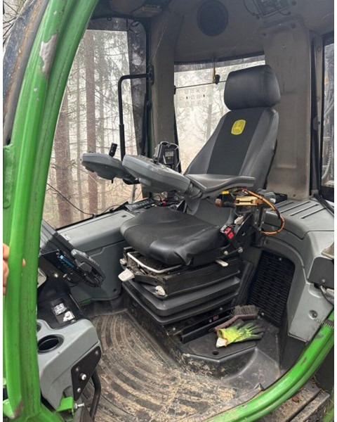 John Deere 1010E 8W - Remolque forestal: foto 5 John Deere 1010E 8W - Remolque forestal: foto 5