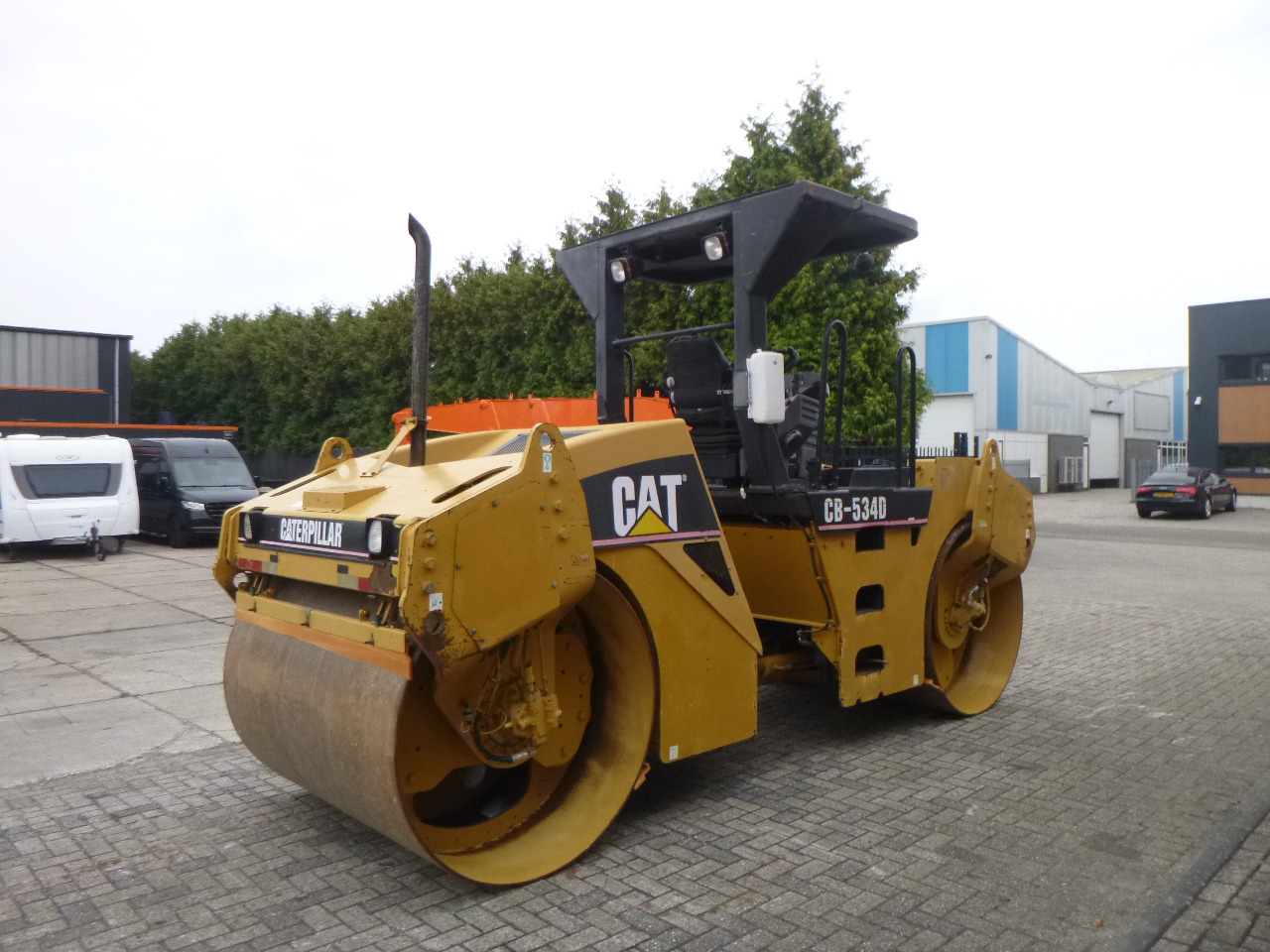CATERPILLAR CB-534D - Apisonadora de asfalto: foto 5 CATERPILLAR CB-534D - Apisonadora de asfalto: foto 5