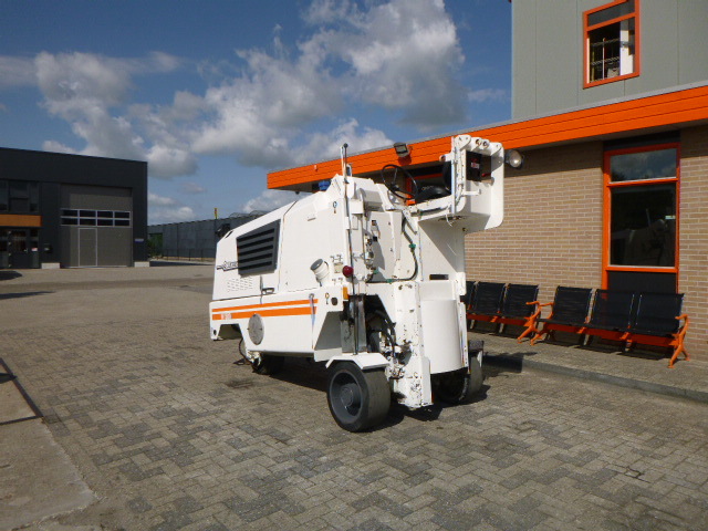 WIRTGEN W500 - Fresadora en frío: foto 2 WIRTGEN W500 - Fresadora en frío: foto 2