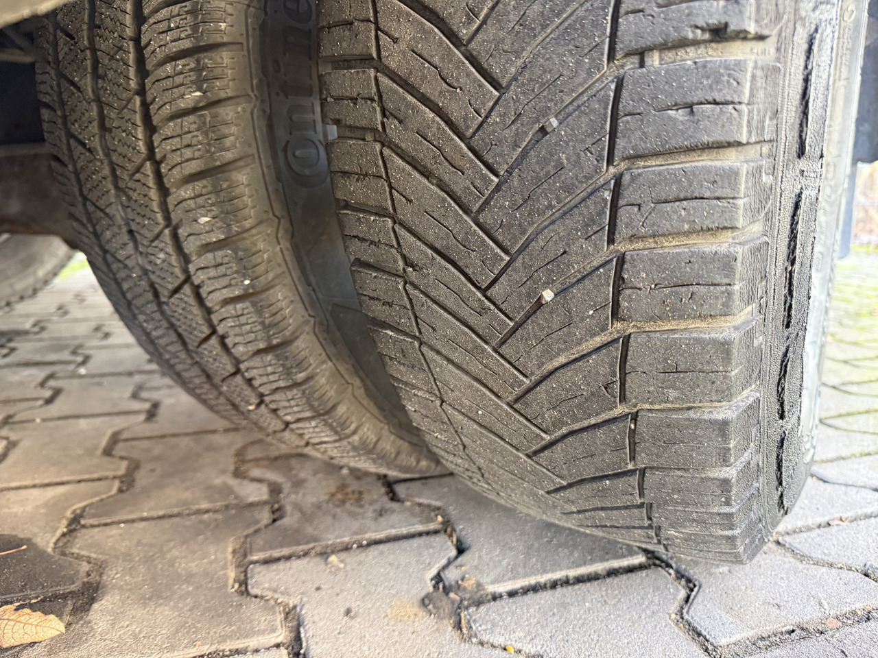 Iveco Daily 70C17 HMF 635 Kran bis 11 Meter - Camión grúa, Furgoneta caja abierta: foto 3 Iveco Daily 70C17 HMF 635 Kran bis 11 Meter - Camión grúa, Furgoneta caja abierta: foto 3