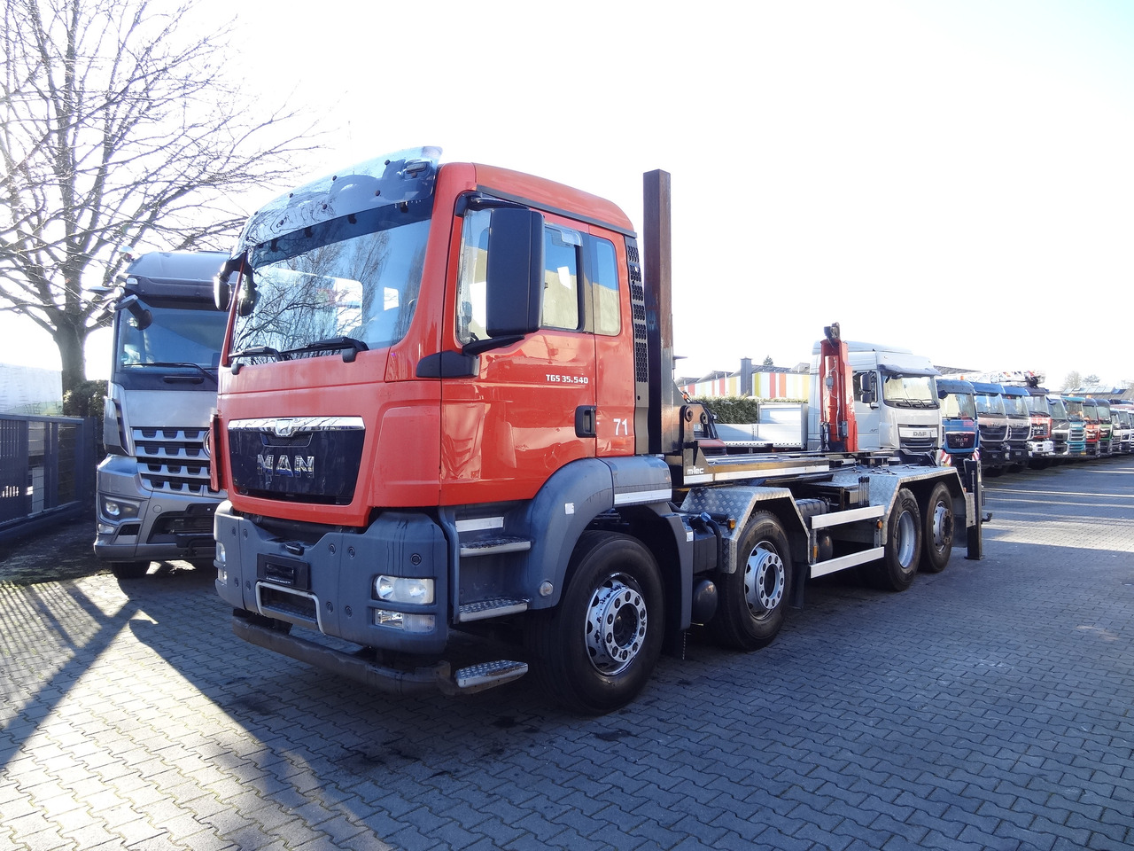 Camión multibasculante MAN TGS 35.440 8X2 Haken/ Silosteller M-Tec: foto 9 Camión multibasculante MAN TGS 35.440 8X2 Haken/ Silosteller M-Tec: foto 9