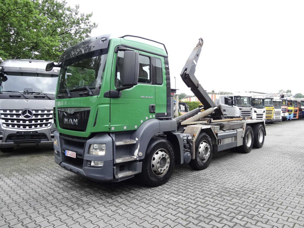 MAN TGS 35.440 8X4 BB VDL Haken - Camión multibasculante: foto 1 MAN TGS 35.440 8X4 BB VDL Haken - Camión multibasculante: foto 1
