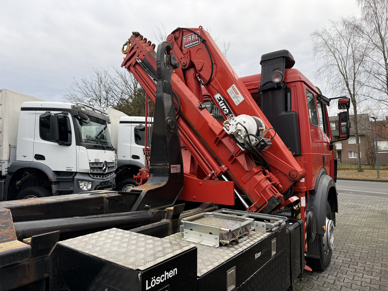 Mercedes-Benz SK 2538 6X4 Haken Kran/ Oldtimer/ Feuerwehr - Camión multibasculante, Camión grúa: foto 3 Mercedes-Benz SK 2538 6X4 Haken Kran/ Oldtimer/ Feuerwehr - Camión multibasculante, Camión grúa: foto 3