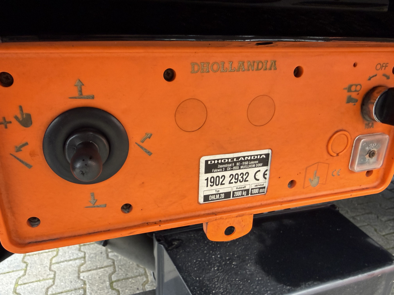 Scania P280 4X2 - Camión caja cerrada: foto 5 Scania P280 4X2 - Camión caja cerrada: foto 5