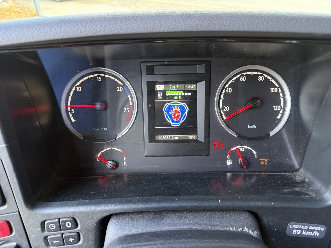 Leasing de Scania P280 6X2*4 Scania P280 6X2*4: foto 6 Leasing de Scania P280 6X2*4 Scania P280 6X2*4: foto 6