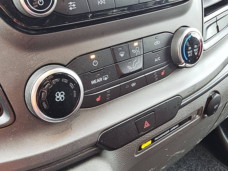 Furgoneta pequeña Ford Transit 2.0 L2H1 Dub.-Cab.: foto 11