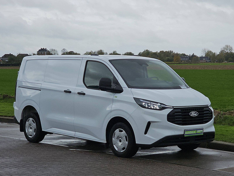 Ford Transit Custom 2.0 L1H1 Navi Euro6 AC! - Furgón: foto 5 Ford Transit Custom 2.0 L1H1 Navi Euro6 AC! - Furgón: foto 5