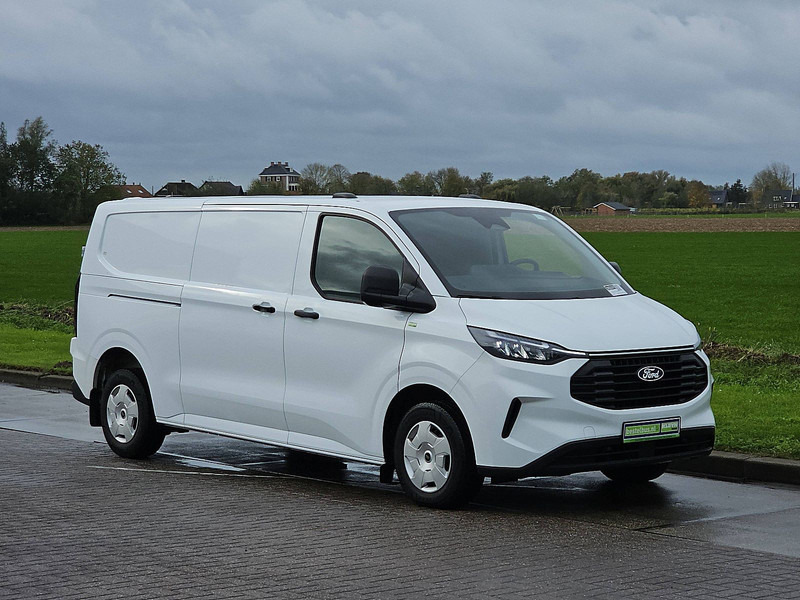 Ford Transit Custom 2.0 L2H1 Navi Euro6 AC! - Furgón: foto 5 Ford Transit Custom 2.0 L2H1 Navi Euro6 AC! - Furgón: foto 5