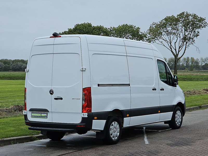 Mercedes-Benz Sprinter 317 L2H2 Navi RWD - Furgón: foto 3 Mercedes-Benz Sprinter 317 L2H2 Navi RWD - Furgón: foto 3