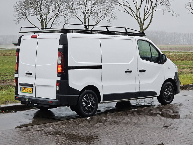 Opel Vivaro 1.6 L1H1 AC Navi Euro6! - Furgoneta pequeña: foto 3 Opel Vivaro 1.6 L1H1 AC Navi Euro6! - Furgoneta pequeña: foto 3