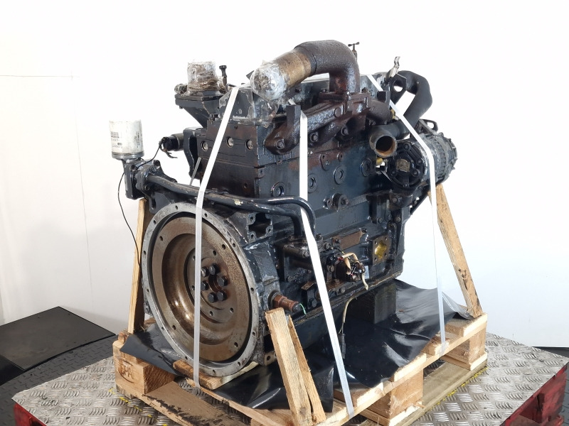 Komatsu 4D95LE-2 Engine (Plant) - Motor para Maquinaria de construcción: foto 1 Komatsu 4D95LE-2 Engine (Plant) - Motor para Maquinaria de construcción: foto 1