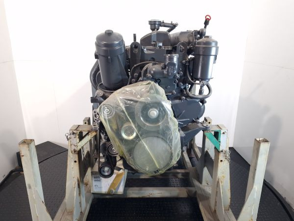 Mercedes Benz OM460LA.E3A/1-00 Engine (Industrial) CLAAS JAGUAR 930 NEW - Motor para Maquinaria industrial: foto 5 Mercedes Benz OM460LA.E3A/1-00 Engine (Industrial) CLAAS JAGUAR 930 NEW - Motor para Maquinaria industrial: foto 5