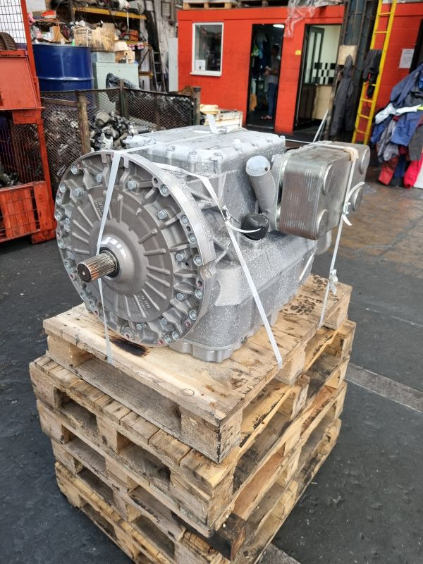 Voith 864.6 F3VTORO-8,5 Gearbox - Caja de cambios: foto 1 Voith 864.6 F3VTORO-8,5 Gearbox - Caja de cambios: foto 1