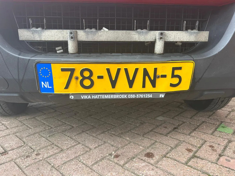 Cabeza tractora Iveco Daily 40 C18: foto 6