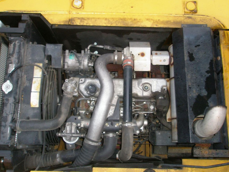 Excavadora de cadenas Kato HD512-3: foto 7