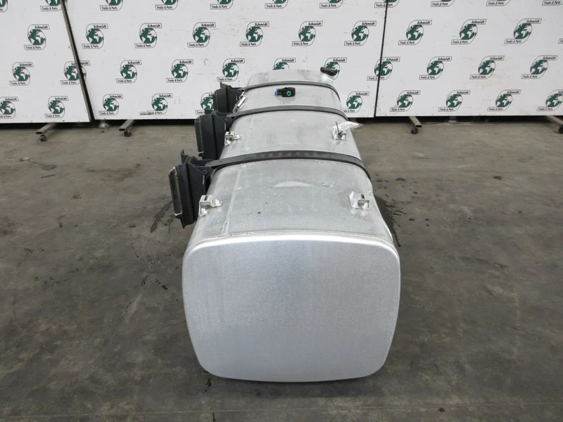 DAF 1944800 DIESELTANK DAF XF CF 480 EURO 6 845 LITER MODEL 2020 - Depósito de combustible para Camión: foto 4 DAF 1944800 DIESELTANK DAF XF CF 480 EURO 6 845 LITER MODEL 2020 - Depósito de combustible para Camión: foto 4