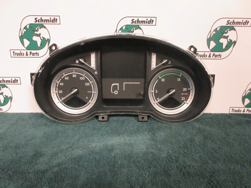 DAF 1980452 INSTRUMENETEN PANEEL DAF XF 440 EURO 6 - Salpicadero para Camión: foto 4 DAF 1980452 INSTRUMENETEN PANEEL DAF XF 440 EURO 6 - Salpicadero para Camión: foto 4