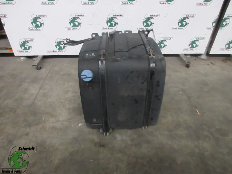 DAF 2036119 AD BLUE TANK DAF CF 450 EURO 6 // 130 LITER MODEL 2020 - Depósito de combustible para Camión: foto 1 DAF 2036119 AD BLUE TANK DAF CF 450 EURO 6 // 130 LITER MODEL 2020 - Depósito de combustible para Camión: foto 1