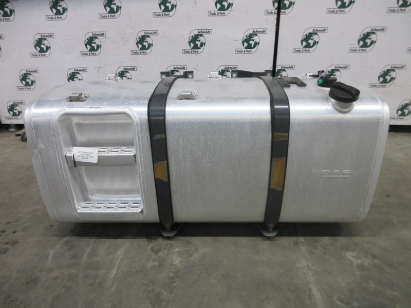 DAF 2041734 DIESELTANK 700 LITER DAF XF CF 480 EURO 6 MODEL 2020 - Depósito de combustible para Camión: foto 5 DAF 2041734 DIESELTANK 700 LITER DAF XF CF 480 EURO 6 MODEL 2020 - Depósito de combustible para Camión: foto 5