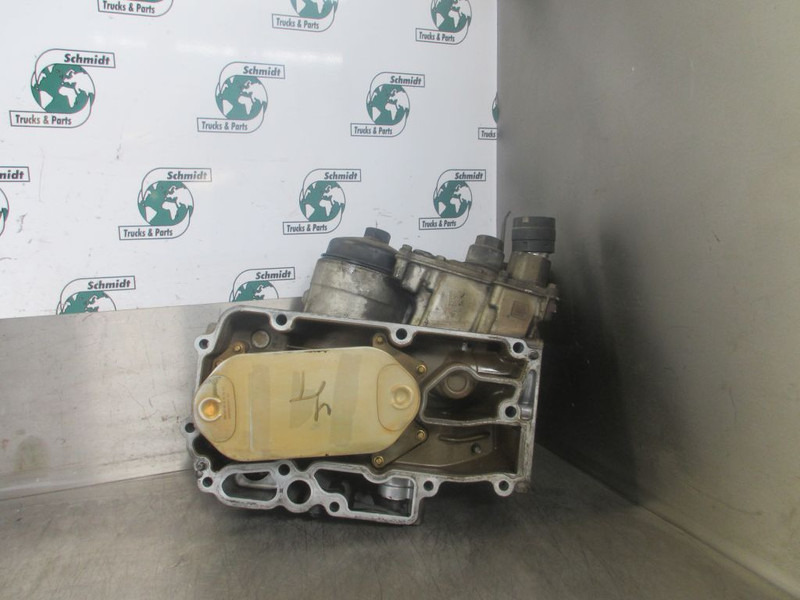 Mercedes-Benz A 471 180 65 10 A 471 180 00 12 /A 471 180 02 12 OLIEKOELER OM 471 LA EURO 6 - Enfriador de aceite para Camión: foto 4 Mercedes-Benz A 471 180 65 10 A 471 180 00 12 /A 471 180 02 12 OLIEKOELER OM 471 LA EURO 6 - Enfriador de aceite para Camión: foto 4