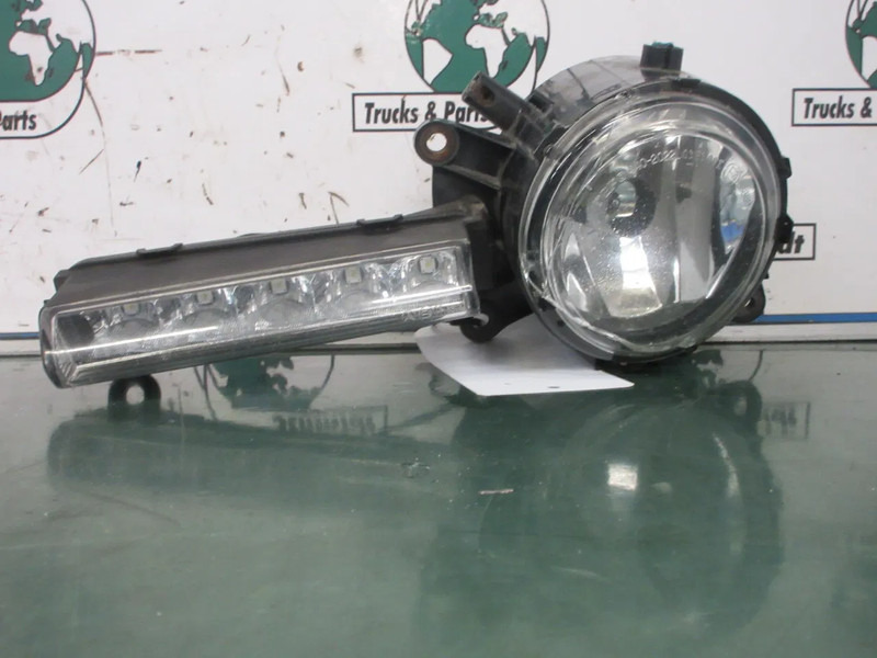 Mercedes-Benz A 960 820 30 56 // A 960 820 09 56 MISTLAMP MERCEDES BENZ 1845 EURO 6 - Sistema eléctrico para Camión: foto 5 Mercedes-Benz A 960 820 30 56 // A 960 820 09 56 MISTLAMP MERCEDES BENZ 1845 EURO 6 - Sistema eléctrico para Camión: foto 5