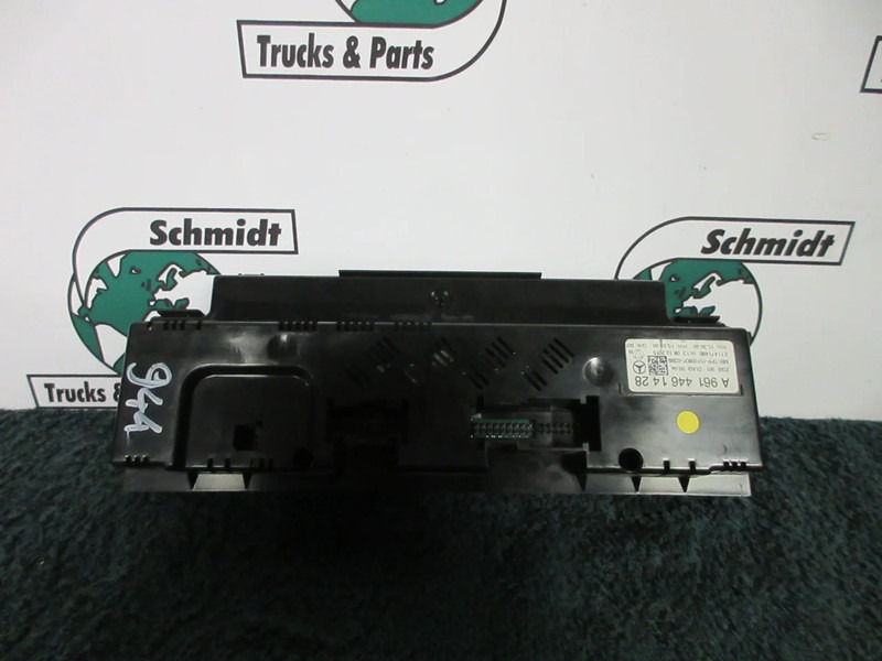 Mercedes-Benz A 961 446 22 28 // A 961 446 14 28 KACHELMODULEN BENZ 2542 EURO 6 - Sistema eléctrico para Camión: foto 3 Mercedes-Benz A 961 446 22 28 // A 961 446 14 28 KACHELMODULEN BENZ 2542 EURO 6 - Sistema eléctrico para Camión: foto 3