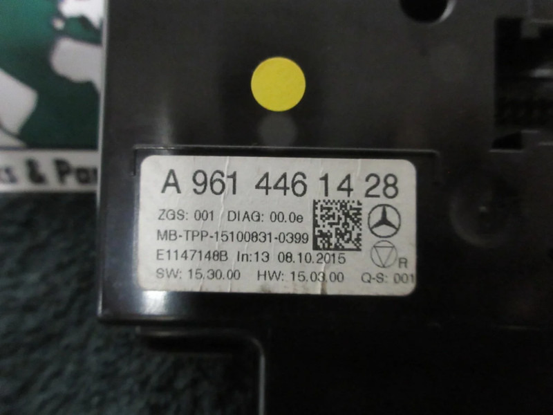 Mercedes-Benz A 961 446 22 28 // A 961 446 14 28 KACHELMODULEN BENZ 2542 EURO 6 - Sistema eléctrico para Camión: foto 5 Mercedes-Benz A 961 446 22 28 // A 961 446 14 28 KACHELMODULEN BENZ 2542 EURO 6 - Sistema eléctrico para Camión: foto 5