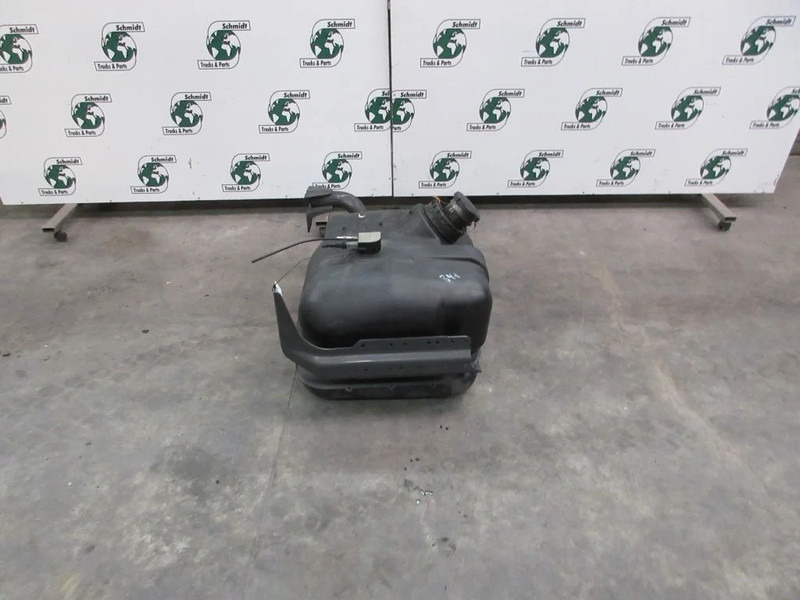 Mercedes-Benz A 967 471 04 01 NIEUWE EN GEBRUIKT 120 LITER TANK ATEGO EURO 6 - Depósito de combustible para Camión: foto 2 Mercedes-Benz A 967 471 04 01 NIEUWE EN GEBRUIKT 120 LITER TANK ATEGO EURO 6 - Depósito de combustible para Camión: foto 2