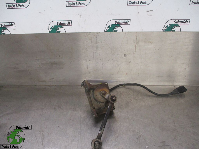 Mercedes-Benz ANTOS A 470 150 06 94 EGR ACTUATOR EURO 6 - Motor y piezas para Camión: foto 1 Mercedes-Benz ANTOS A 470 150 06 94 EGR ACTUATOR EURO 6 - Motor y piezas para Camión: foto 1