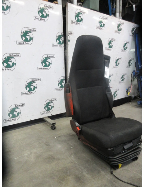 Scania 2421529 // 2421531 STOELEN SET SCANIA P 410 NGS MODEL 2020 - Asiento para Camión: foto 4 Scania 2421529 // 2421531 STOELEN SET SCANIA P 410 NGS MODEL 2020 - Asiento para Camión: foto 4