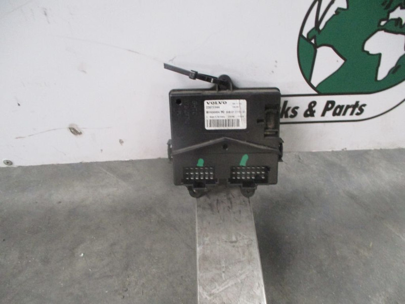 Volvo 22071144 BESTUURINGMODULE FH 13 EURO 6 - Sistema eléctrico para Camión: foto 3 Volvo 22071144 BESTUURINGMODULE FH 13 EURO 6 - Sistema eléctrico para Camión: foto 3