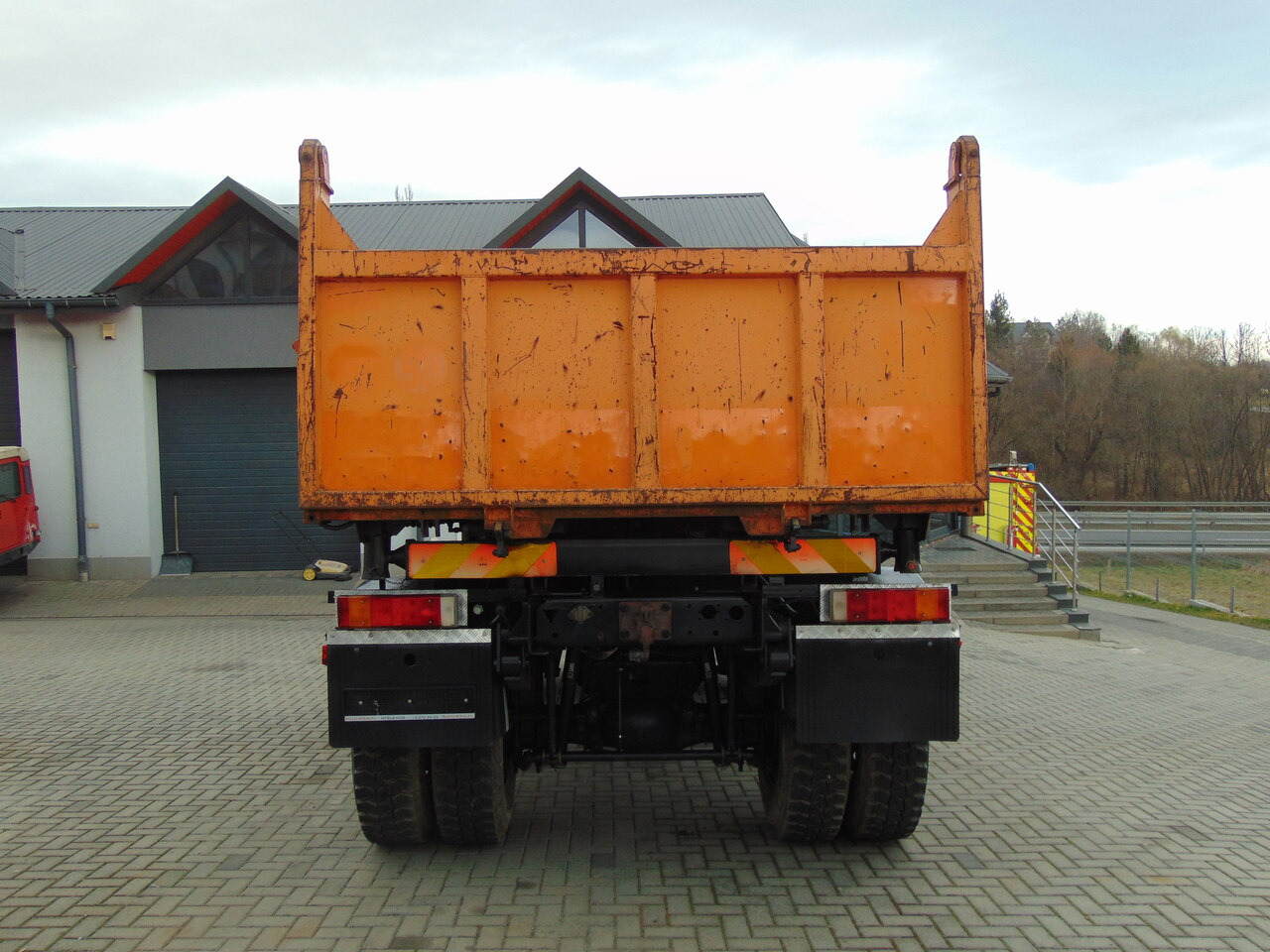 Camión volquete MAN 18-224 4x4 KIPER: foto 8