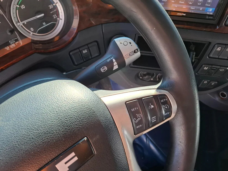 Leasing de DAF XF106-510 / INTARDER / BOOGIE / DEB / ACC / LWDS / PARK-AIRCO / NAVI / LEATHER / FRIDGE / AUTOMATIC / EURO-6 / 2017 DAF XF106-510 / INTARDER / BOOGIE / DEB / ACC / LWDS / PARK-AIRCO / NAVI / LEATHER / FRIDGE / AUTOMATIC / EURO-6 / 2017: foto 15