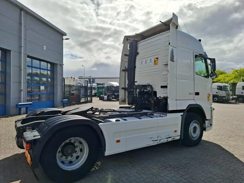 Volvo FH13-540 / HYDRAULICS / VEB+ / TUV:01-04-2026 / FRIDGE / AIRCO / SIDESKIRTS / AUTOMATIC / EURO-5 / 2012 - Cabeza tractora: foto 5 Volvo FH13-540 / HYDRAULICS / VEB+ / TUV:01-04-2026 / FRIDGE / AIRCO / SIDESKIRTS / AUTOMATIC / EURO-5 / 2012 - Cabeza tractora: foto 5