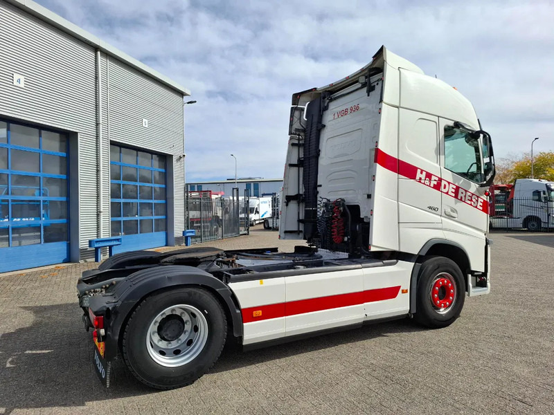 Volvo FH4-460 / VEB+ / HYDRAULICS / GEN2 V2 SMART TACHO / LWDS / SIDESKIRTS / FRIDGE / EURO-6 / 2018 - Cabeza tractora: foto 5 Volvo FH4-460 / VEB+ / HYDRAULICS / GEN2 V2 SMART TACHO / LWDS / SIDESKIRTS / FRIDGE / EURO-6 / 2018 - Cabeza tractora: foto 5