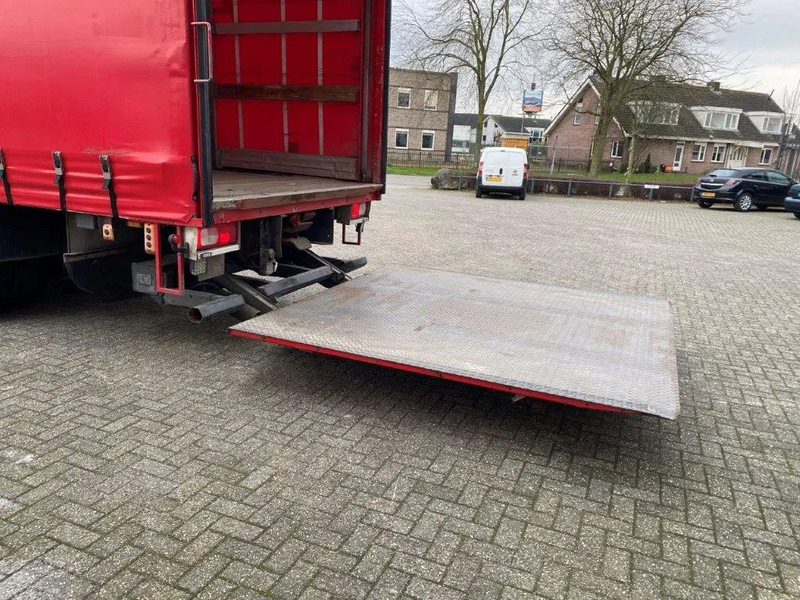 DAF CF400 / CURTAIN SAILS / BIG PLATFORM 2500 KG / DEB / NAVI / FULL-AIR / LWDS / ACC / AUTOMATIC / EURO-6 / 2015 - Camión caja cerrada: foto 4 DAF CF400 / CURTAIN SAILS / BIG PLATFORM 2500 KG / DEB / NAVI / FULL-AIR / LWDS / ACC / AUTOMATIC / EURO-6 / 2015 - Camión caja cerrada: foto 4