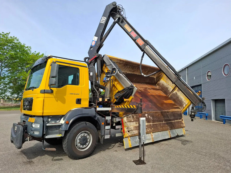 MAN TGM 18.250 / 4X4 / NL TRUCK / TUV:30-04-2026 / 118783 KM / HMF 1110 K2 / ROTATOR / GOOD TYRES / FULL-STEEL / DRUM BRAKES / MANUA - Camión volquete, Camión grúa: foto 2 MAN TGM 18.250 / 4X4 / NL TRUCK / TUV:30-04-2026 / 118783 KM / HMF 1110 K2 / ROTATOR / GOOD TYRES / FULL-STEEL / DRUM BRAKES / MANUA - Camión volquete, Camión grúa: foto 2