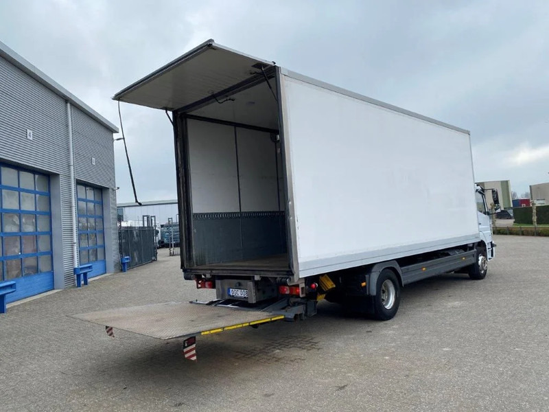 Mercedes-Benz ATEGO 1624 / AUTOMATIC / CLOSED BOX / SIDE DOORS / AIRCO / LWDS / FCW / EURO-6 / 2016 - Camión caja cerrada: foto 4 Mercedes-Benz ATEGO 1624 / AUTOMATIC / CLOSED BOX / SIDE DOORS / AIRCO / LWDS / FCW / EURO-6 / 2016 - Camión caja cerrada: foto 4