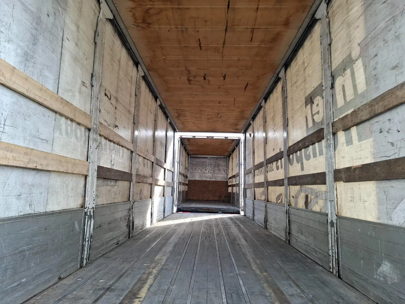 Camión lona Renault T480 COMFORT / DOUBLE TANK / TIR LINE / TUV:30-03-2026 / THROUGH LOADING SYSTEM / LWDS / AUTOMATIC / EURO-6 / 2017: foto 6 Camión lona Renault T480 COMFORT / DOUBLE TANK / TIR LINE / TUV:30-03-2026 / THROUGH LOADING SYSTEM / LWDS / AUTOMATIC / EURO-6 / 2017: foto 6