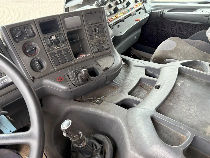 Leasing de Scania 124-420 / ENGINE RUNNING / RETARDER / BIG AXLE / FULL-STEEL / ONLY: 540918 KM / OLD TACHO / AIRCO / MANUAL / EURO-3 / 2002 Scania 124-420 / ENGINE RUNNING / RETARDER / BIG AXLE / FULL-STEEL / ONLY: 540918 KM / OLD TACHO / AIRCO / MANUAL / EURO-3 / 2002: foto 18