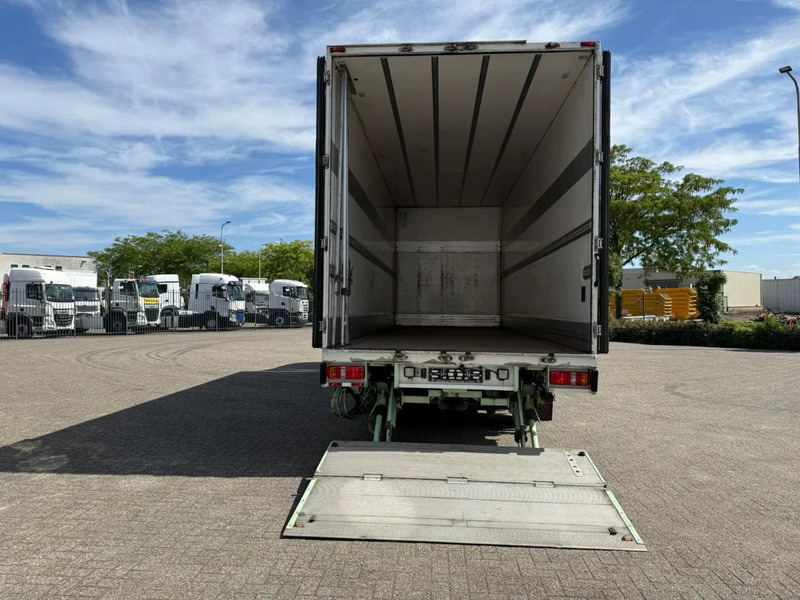 Scania R450 / RETARDER / ISOLATED GERMAN FLOWER COMBI / THROUGH-LOADING SYSTEM / SMART TACHO / 2XPLATFORM / LIFT+LENKACHSE / LWDS / EUR - Camión frigorífico: foto 5 Scania R450 / RETARDER / ISOLATED GERMAN FLOWER COMBI / THROUGH-LOADING SYSTEM / SMART TACHO / 2XPLATFORM / LIFT+LENKACHSE / LWDS / EUR - Camión frigorífico: foto 5