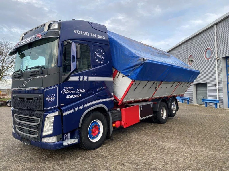 Volvo FH4-540 / VEB+ / ACC / LWDS / 3SIDE TIPPER / DYNAMIC STEERING / LEATHER / FULL-AIR / AUTOMATIC / EURO-6 / 2017 - Camión volquete: foto 2 Volvo FH4-540 / VEB+ / ACC / LWDS / 3SIDE TIPPER / DYNAMIC STEERING / LEATHER / FULL-AIR / AUTOMATIC / EURO-6 / 2017 - Camión volquete: foto 2
