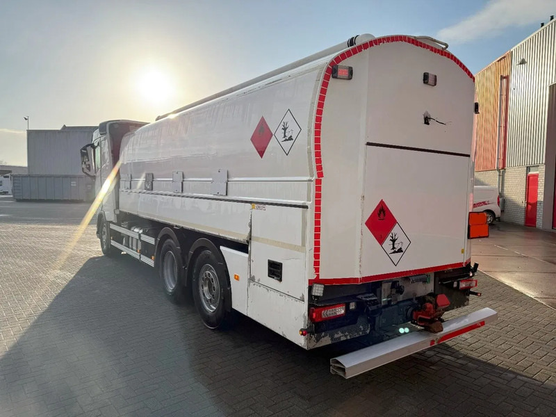 Volvo FH5-500 6X2 / ENGINE RUNNING / LIFT+LENKACHSE / FULL AIR / ADR / EUROTANK / 9-TON FRONT AXLE / I-SAVE / EURO-6 / 2022 - Camión cisterna: foto 3 Volvo FH5-500 6X2 / ENGINE RUNNING / LIFT+LENKACHSE / FULL AIR / ADR / EUROTANK / 9-TON FRONT AXLE / I-SAVE / EURO-6 / 2022 - Camión cisterna: foto 3