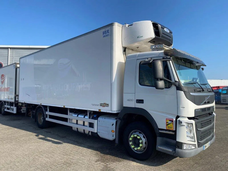 Camión frigorífico Volvo FM4-420 / COMPLETE COOL+FREEZE COMBI / CHEREAU / THROUGH-LOADING SYSTEM / 2XPLATFORM DHOLLANDIA / FREEZING LOCK / AUTOMATIC / EU: foto 16