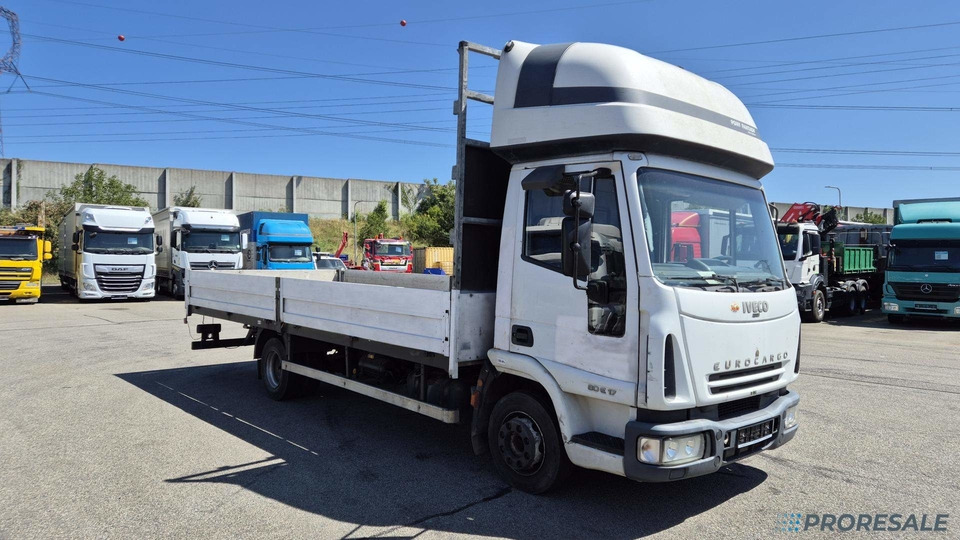 IVECO EUROCARGO ML 80E17 - valník - Camión caja abierta: foto 1 IVECO EUROCARGO ML 80E17 - valník - Camión caja abierta: foto 1
